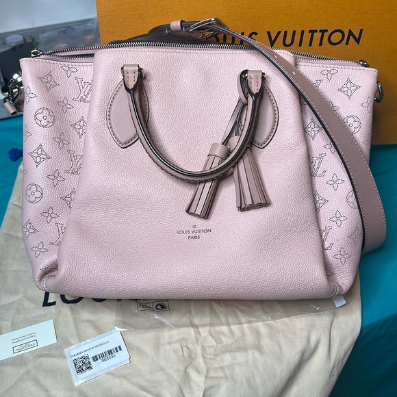 Louis Vuitton monogram Mahina Haumea hand bag - Picture 3 of 15